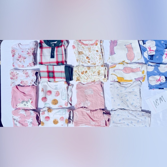 9 sets of pajamas - Picture 1 of 1